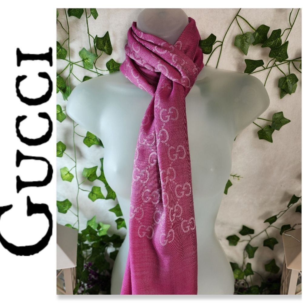 Authentic Gucci Wool Silk GG Jacquard Shawl in Pink with box & COA